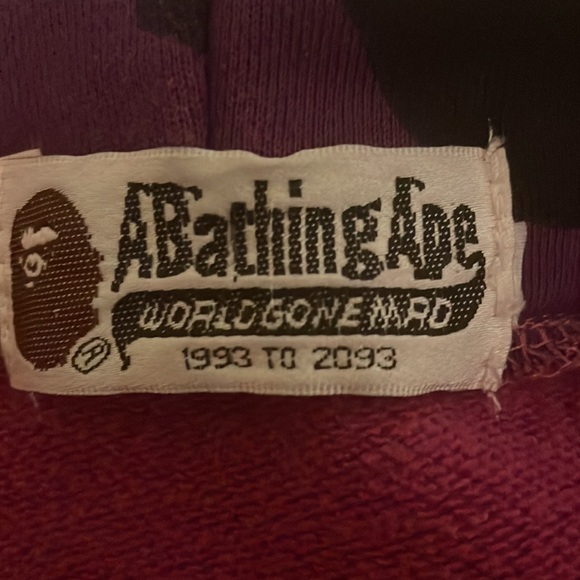 Bape hoodie worn 3 times. condition 9/10 - Picture 3 of 5